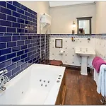 בית הארחה Broadoaks Boutique 5*