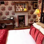 Broadoaks Boutique 5*